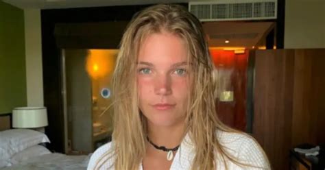laurie nelson onlyfans|Laurie Nelson (@lauriecute09) • Instagram photos and videos.
